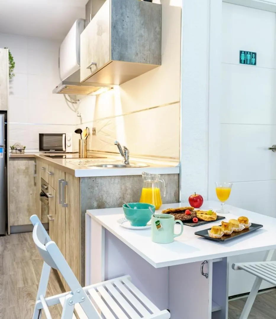 Apartamentos Triunfo, By Daimar Granada Spain