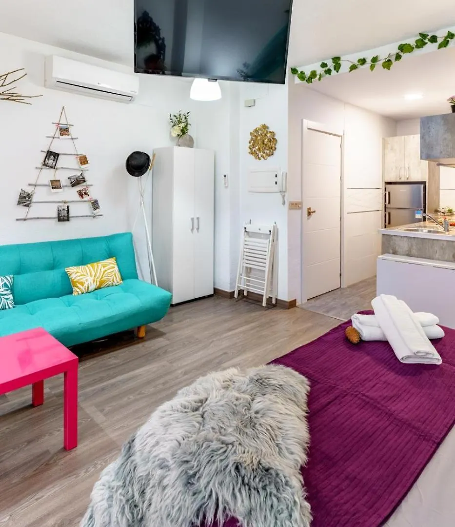 Apartamentos Triunfo, By Daimar Granada Apartment